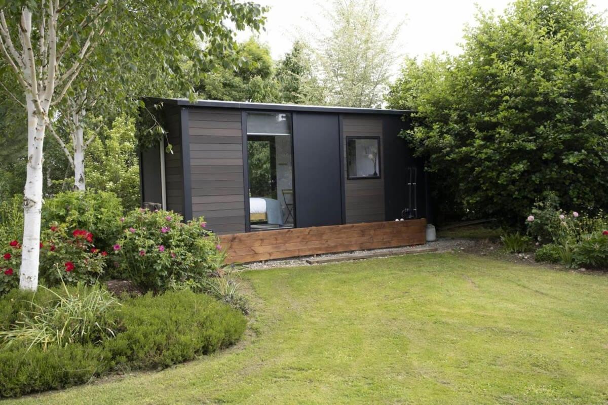 Tiny Away Benger Garden 2 By Tiny Away Villa Millers Flat Exterior photo