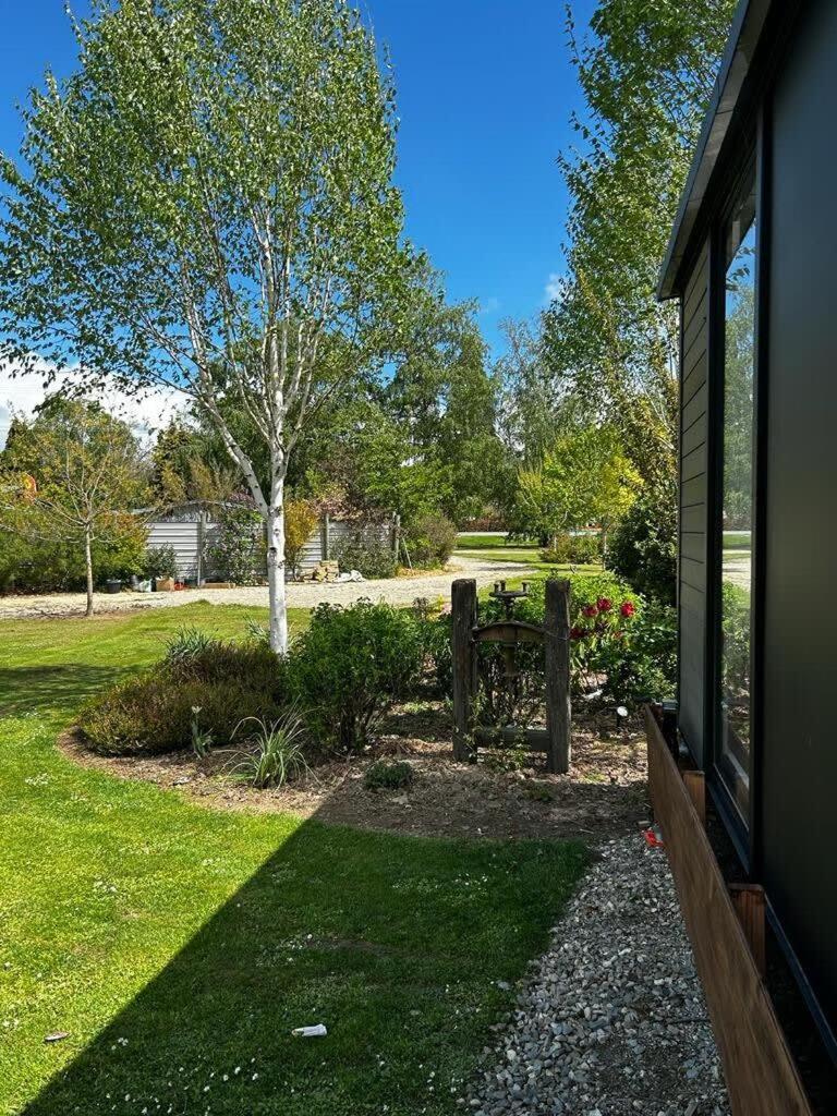 Tiny Away Benger Garden 2 By Tiny Away Villa Millers Flat Exterior photo